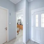 Eli Apartment *