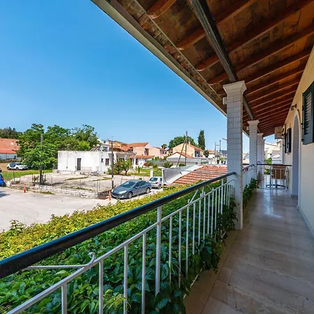 Eli Appartement *