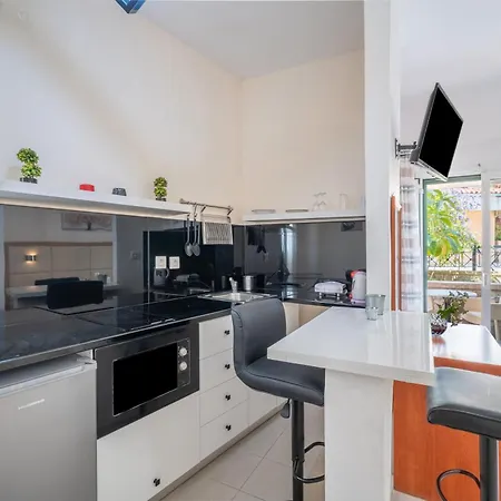 Eli Appartement Kávos